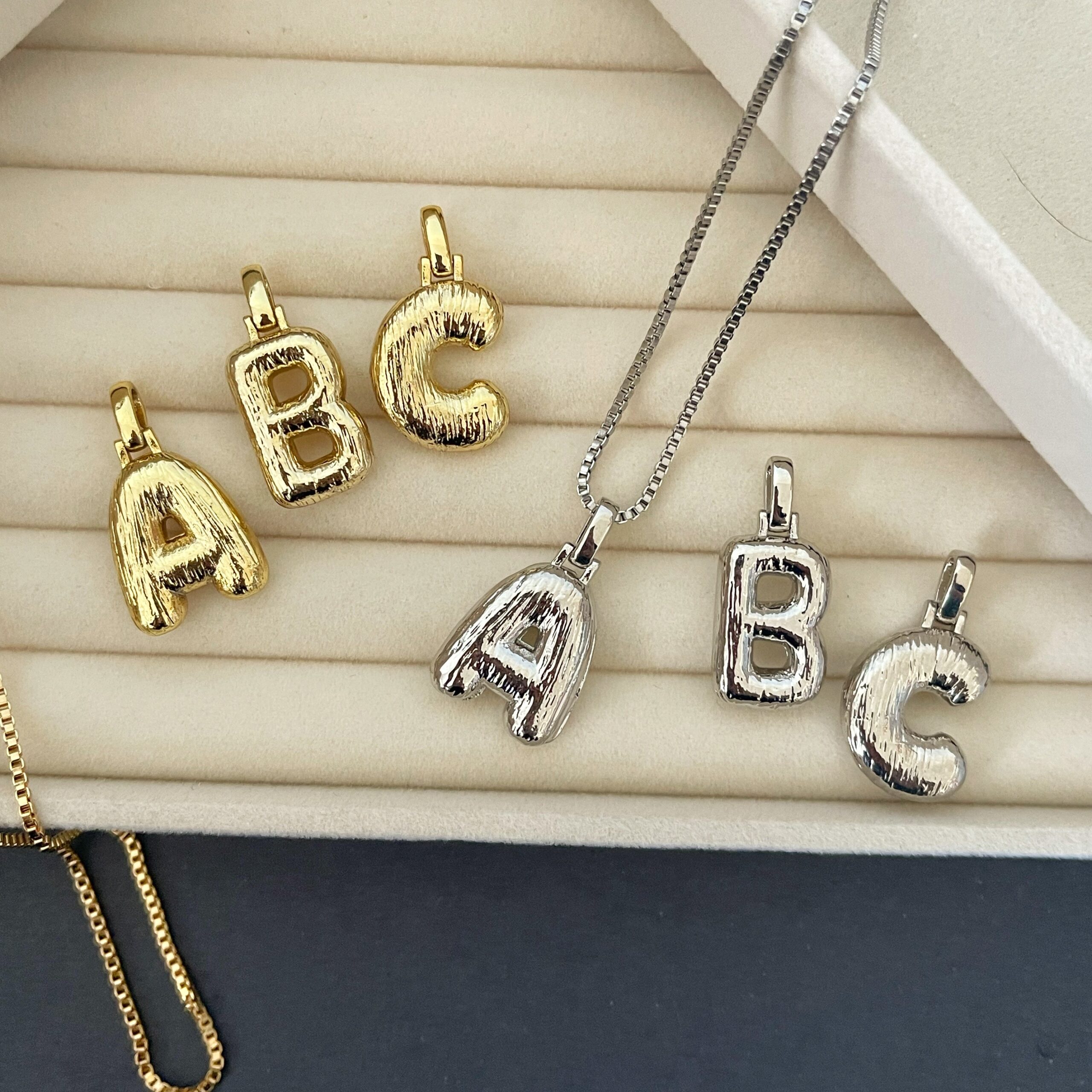 Personalized Bubble Letter Necklace, Dainty Balloon Letter Pendant, Bubble  Initials Letter A-Z, 3D Baloon Bubble Initial Letter Necklace - Etsy |  Letter pendants, Letter necklace, Gold letter necklace
